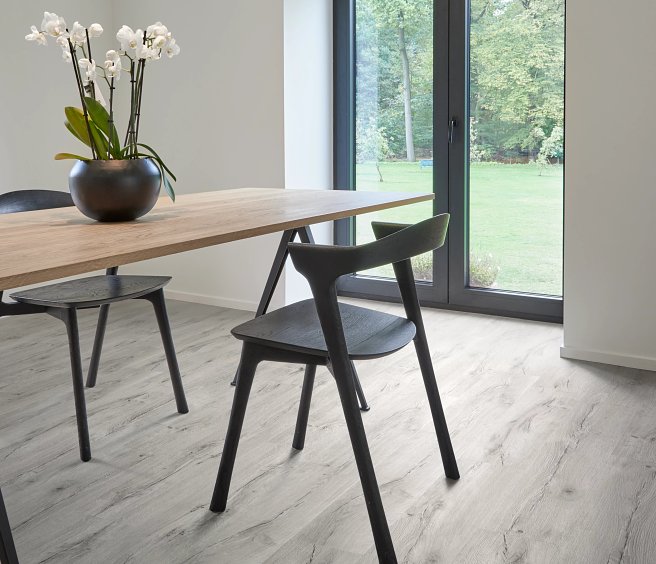 Wind River Oak 06 Waterproof LVT | Coretec Floors